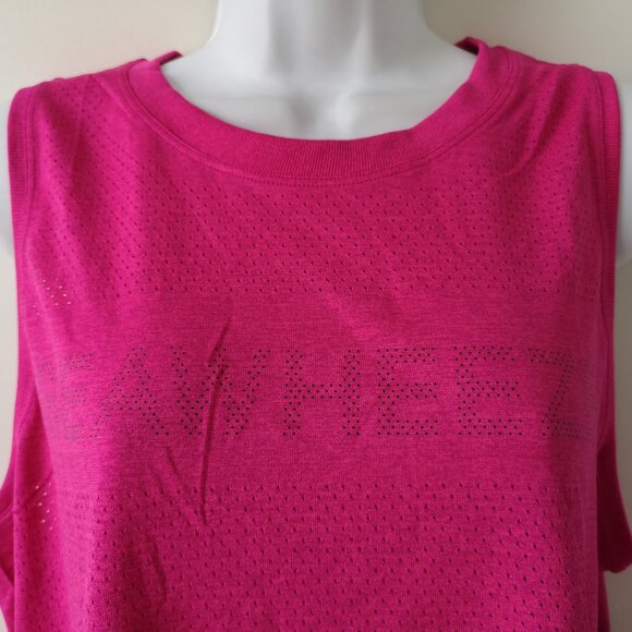 NWT LULULEMON SEAWHEEZE Fuchsia LTWT Swiftly Breathe Crop Tank Top 10 - Picture 3 of 10